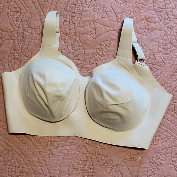 Evelyn & Bobbie Beyond Bra - Picture 2 of 4